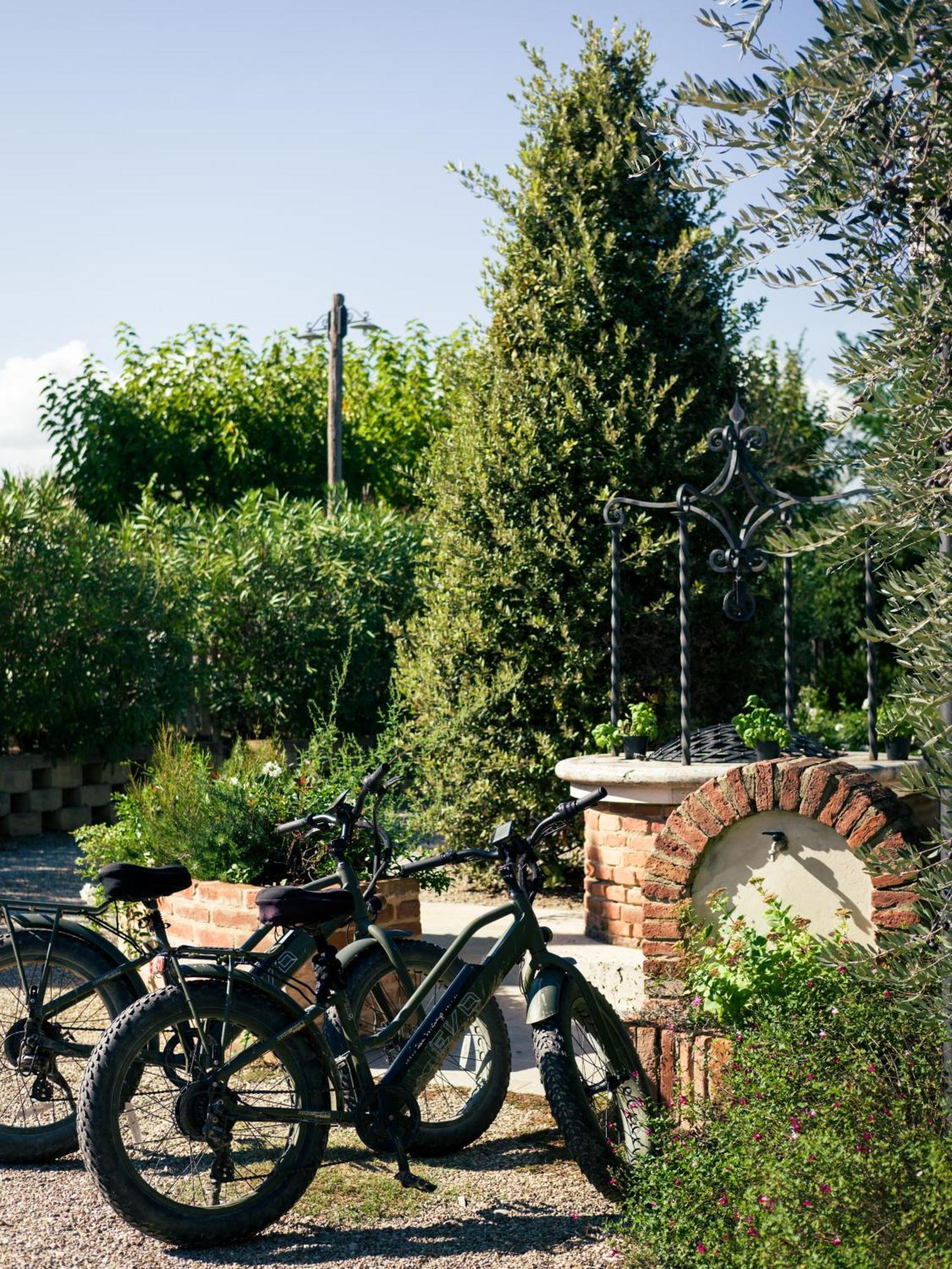 Hotel Borgo San Vincenzo Montepulciano Stazione Exterior foto